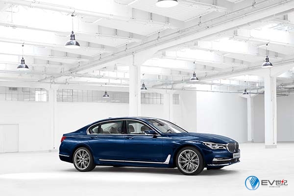 02.全新BMW 7系未来百年特别版.jpg