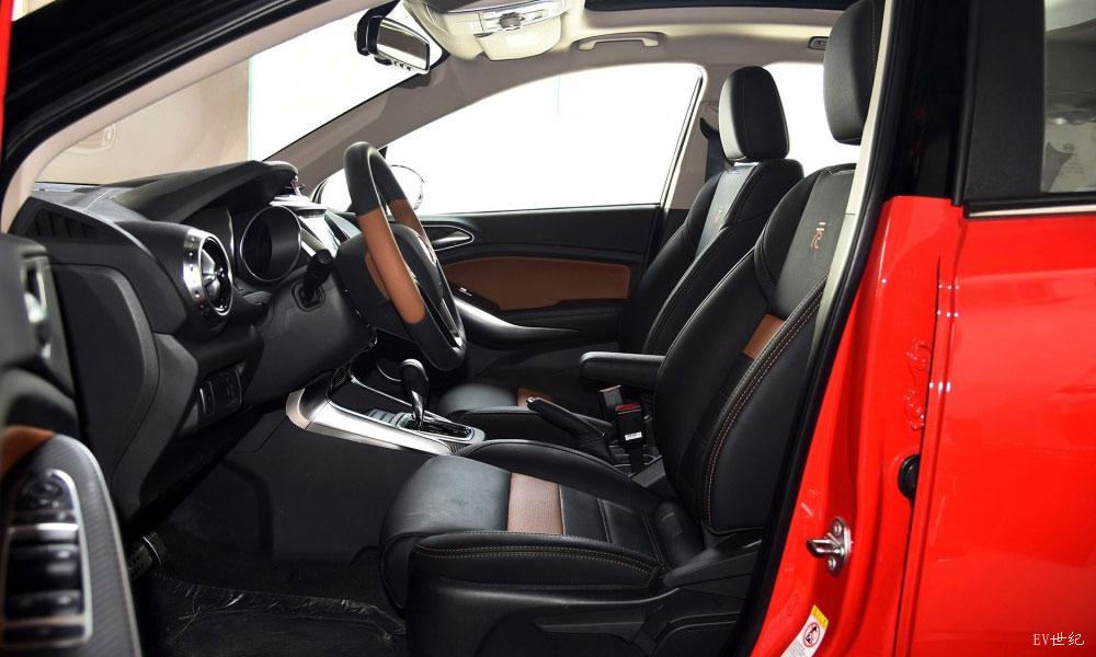 2016款 1.5L 全时四驱尊贵型
