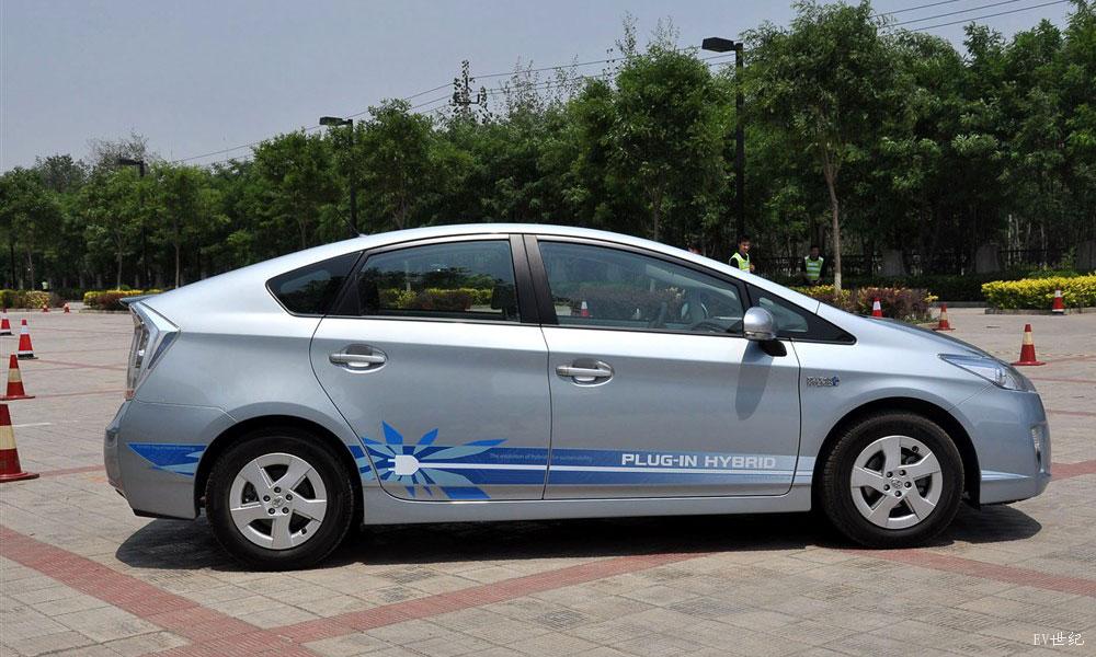 2012款 1.8L 豪华先进版