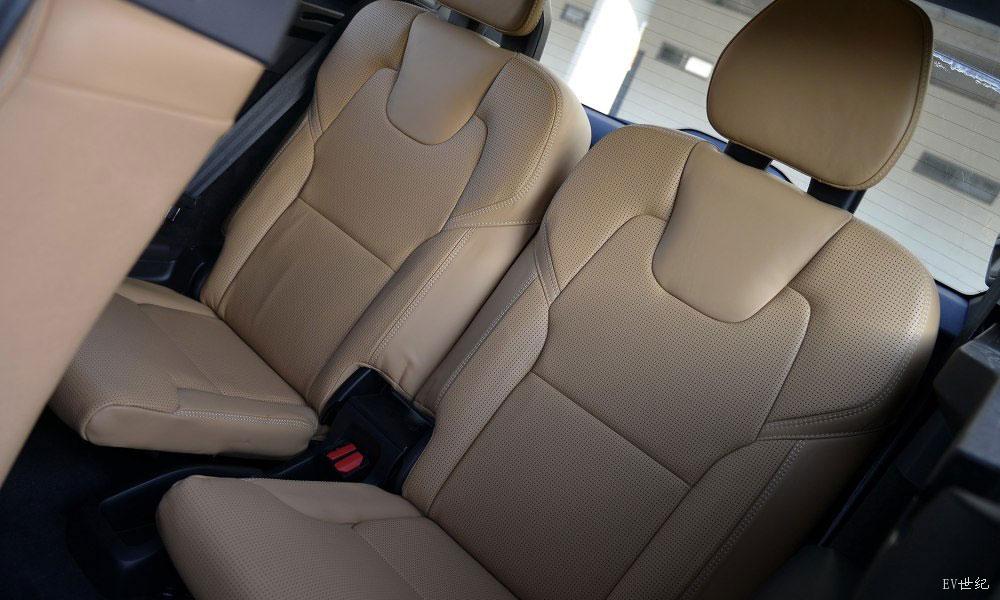 2016款 2.0T T8 智尊版 7座
