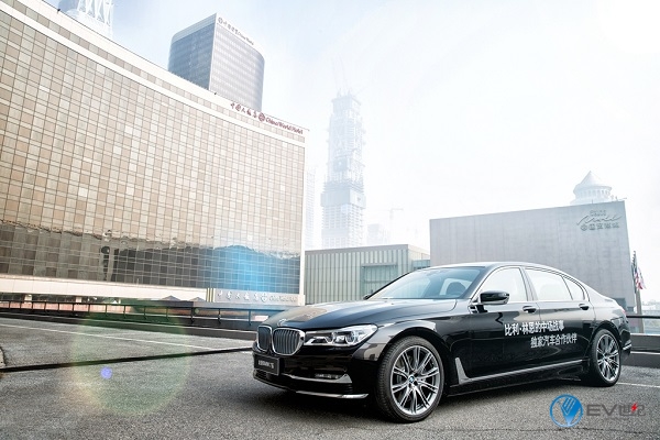 04.新BMW 7系成为《比利_林恩的中场战事》独家汽车合作伙伴.jpg