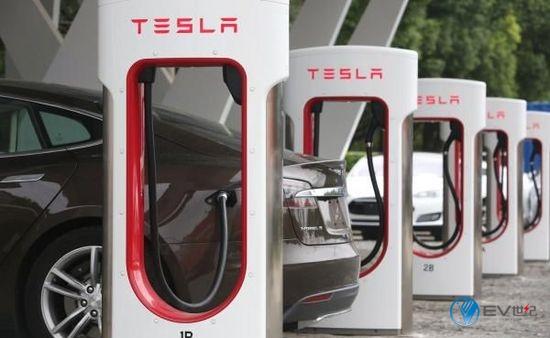 tesla chongdian_副本.jpg