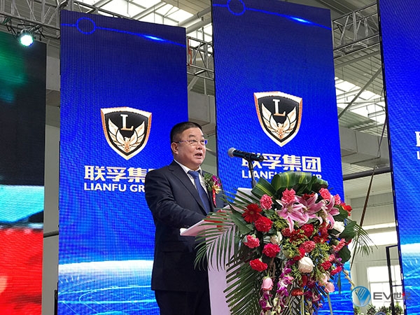 张根发.jpg
