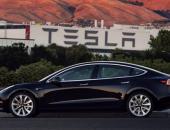 EV早点：首台特斯拉Model 3已经正式下线；2040年全球逾一半新车将为电动汽车