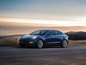 特斯拉交付首批Model 3