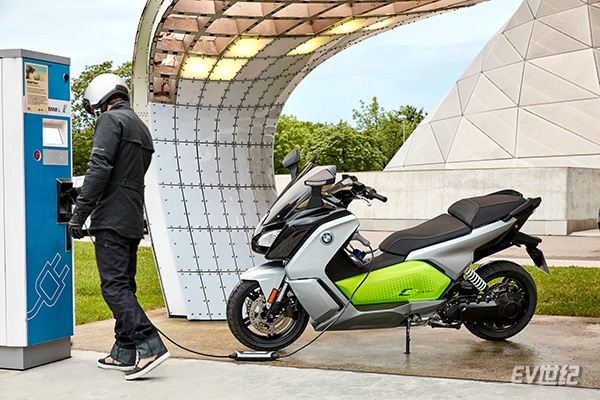 13.BMW C evolution.jpg