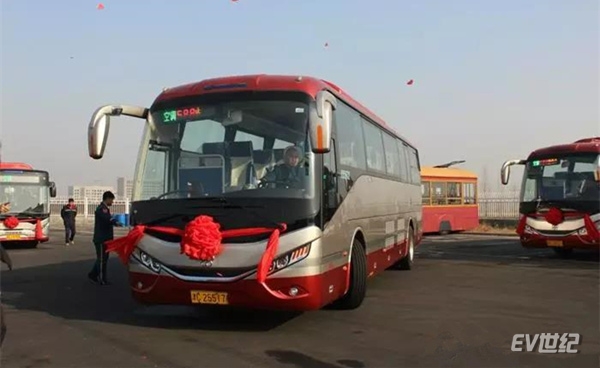 yinlong1_副本.jpg