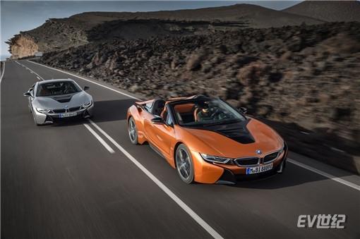 05.新BMW i8 Roadster与新BMW i8 Coupe_副本.jpg