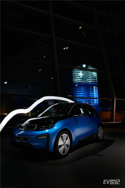 03.今年第10万辆电动车 纯电动BMW i3_副本.jpg