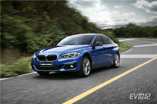 01.全新BMW 1系运动轿车_副本.jpg