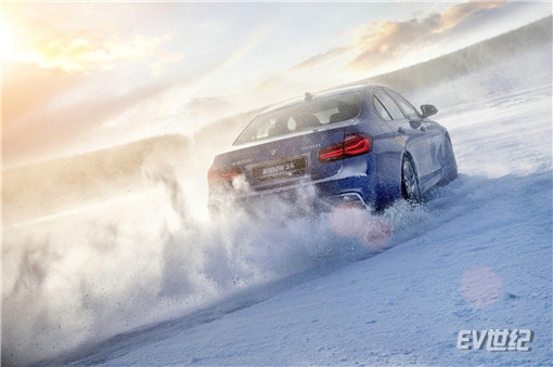 04. 新BMW 3系悦驾冰雪活动_副本.jpg