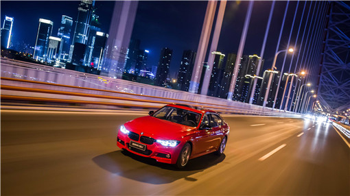 02.新BMW 3系M运动曜夜版_副本.jpg