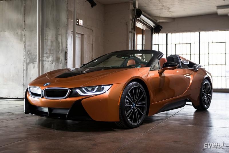 BMW-i8_Roadster-2019-1600-02.jpg