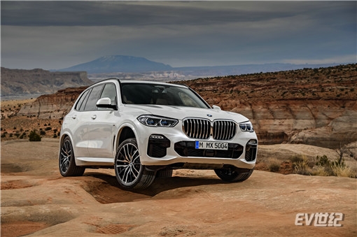 02. 全新BMW X5-越野.jpg