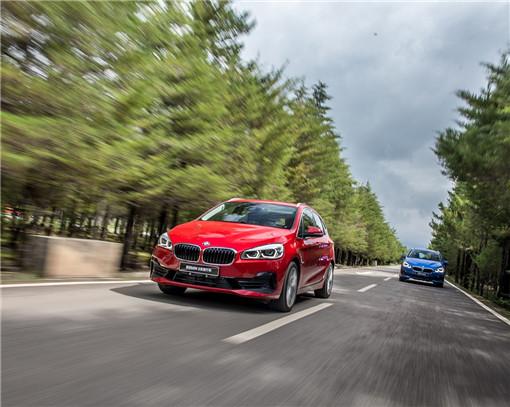04.新BMW 2系旅行车_副本.jpg