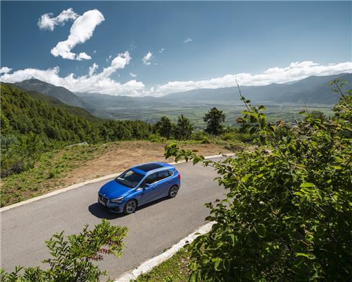05.新BMW 2系旅行车_副本.jpg