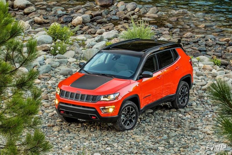 Jeep-Compass-2017-1280-07.jpg