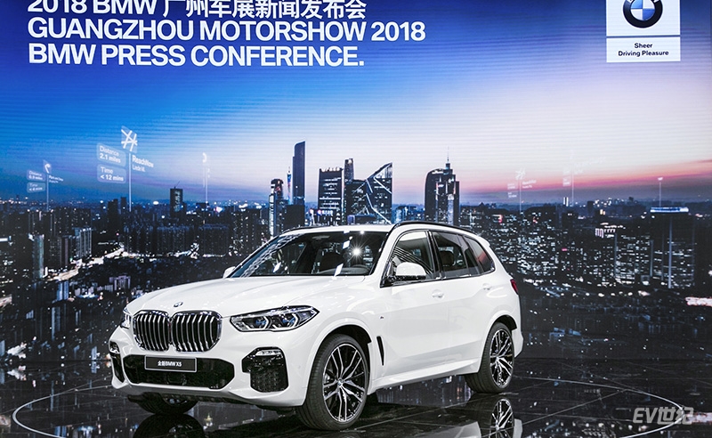 01.全新BMW X5 外观.jpg