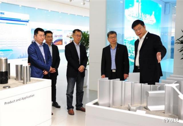 2-河钢将与博郡汽车进一步深化合作，实现产业链的协同互补.jpg