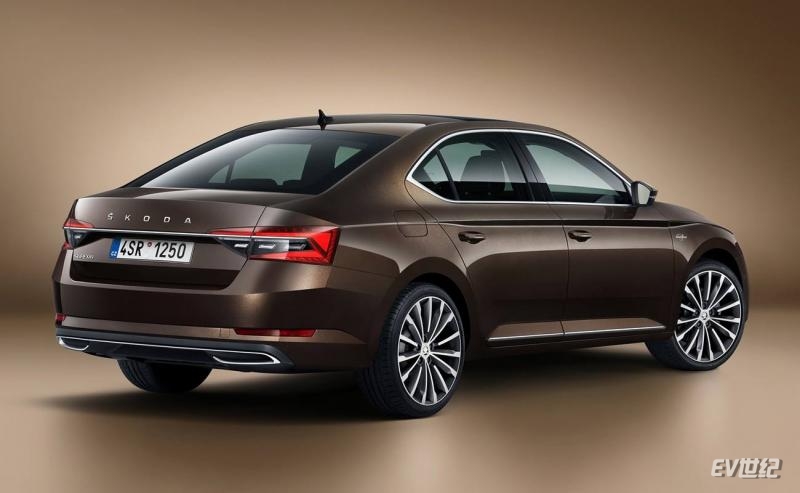 Skoda-Superb-2020-1600-06.jpg