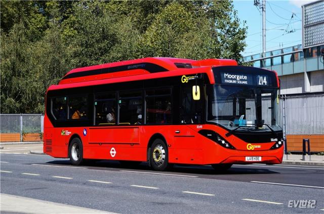 BYD ADL Enviro400EV 纯电动大巴在伦敦_副本.jpg