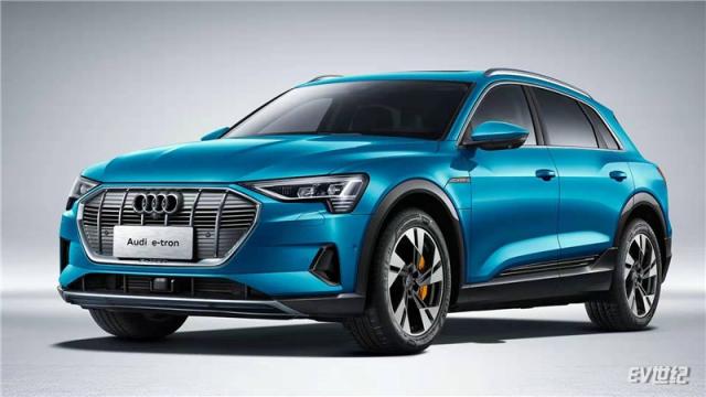 2 奥迪 e-tron，奥迪品牌旗下首款纯电动SUV_副本.jpg