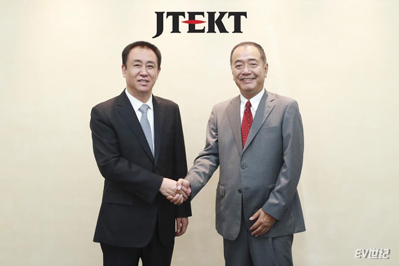 捷太格特副社长贝嶋博幸迎接许家印一行.jpg