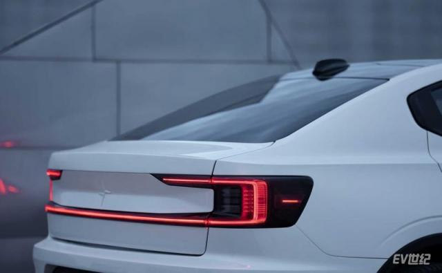 polestar-2-2019-(2).jpg