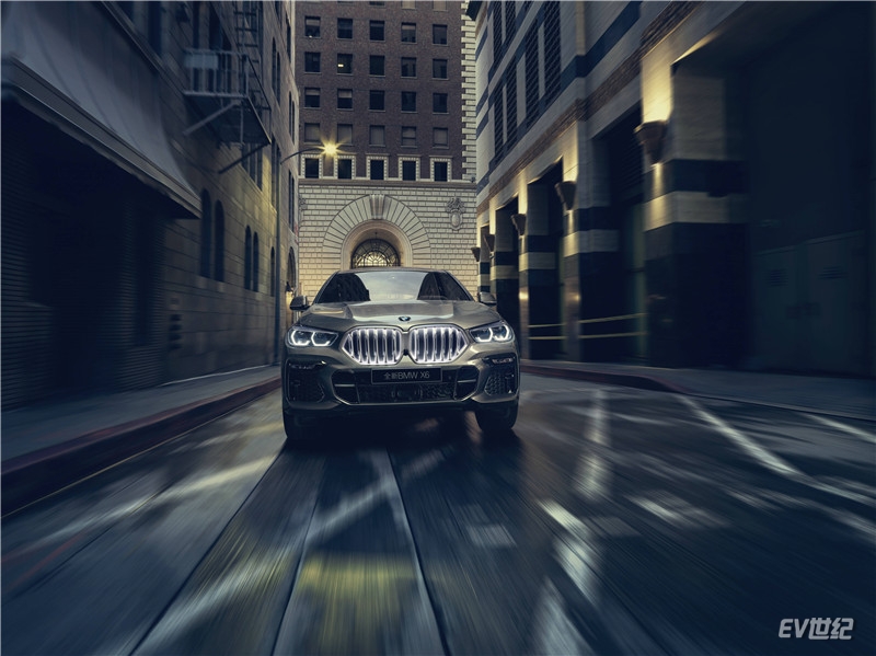 05.全新BMW X6_副本.jpg