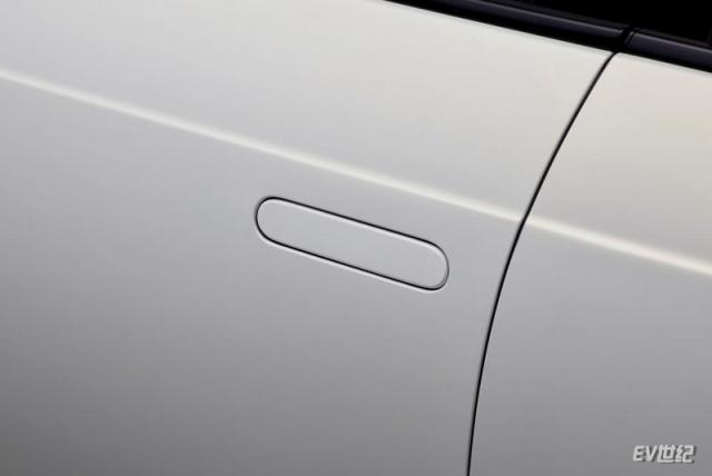 Honda-e_Concept-2019-1600-18.jpg