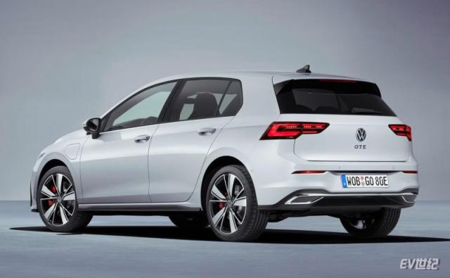 Volkswagen-Golf_GTE-2021-1280-04-(1).jpg