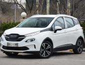 BEIJNG-EX3推出R500车型 续航421km售11.99-12.99万元