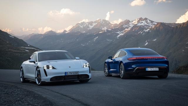 Turbo+S+&+Turbo_1.jpg