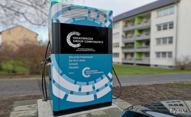 volkswagen-mobile-charging-station-(1).jpg