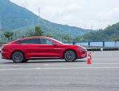 比亚迪全新旗舰车型汉EV性能测试视频曝光