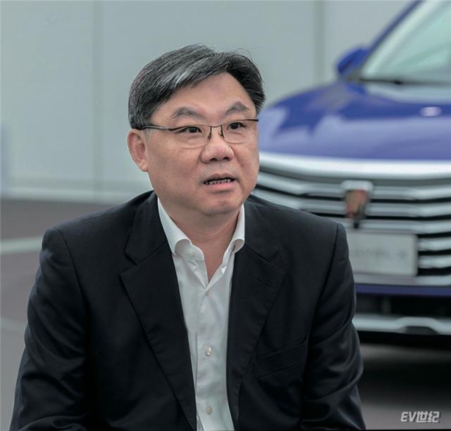 上汽集团陈虹代表为两会建言献策_副本.jpg