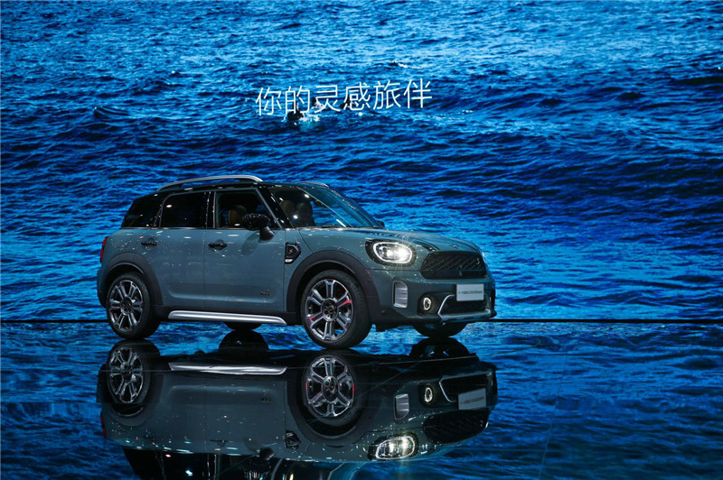 06.新一季MINI COUNTRYMAN COOPER S尤加利青.jpg