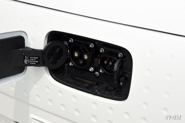 1024x0_1_q95_autohomecar__ChsEmF8aQJiAG69OAAMj4Jgn_nw022.jpg