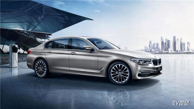 4.BMW 5系插电式混合动力 里程升级版_副本.jpg
