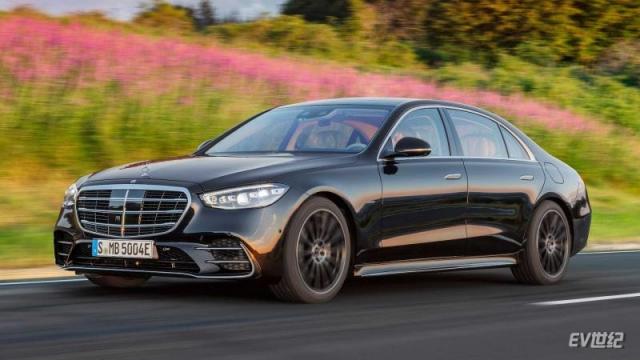 2021-mercedes-benz-s580e-plug-in (1).jpg
