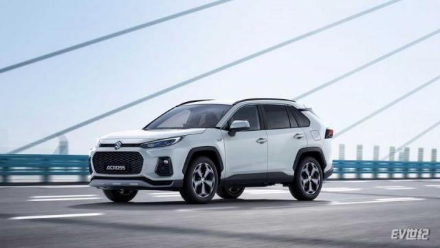 suzuki-across-phev (1).jpg