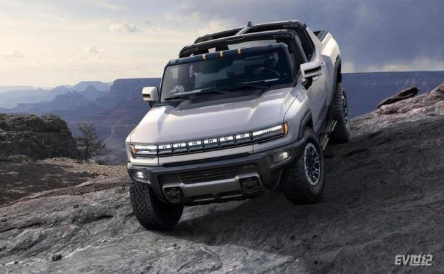 GMC-Hummer_EV-2022-1600-05.jpg