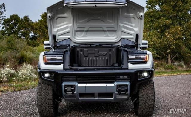 GMC-Hummer_EV-2022-1600-26.jpg
