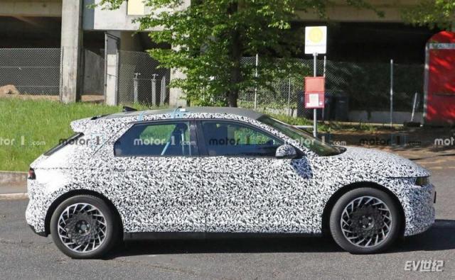 hyundai-45-spy-shots-(2).jpg