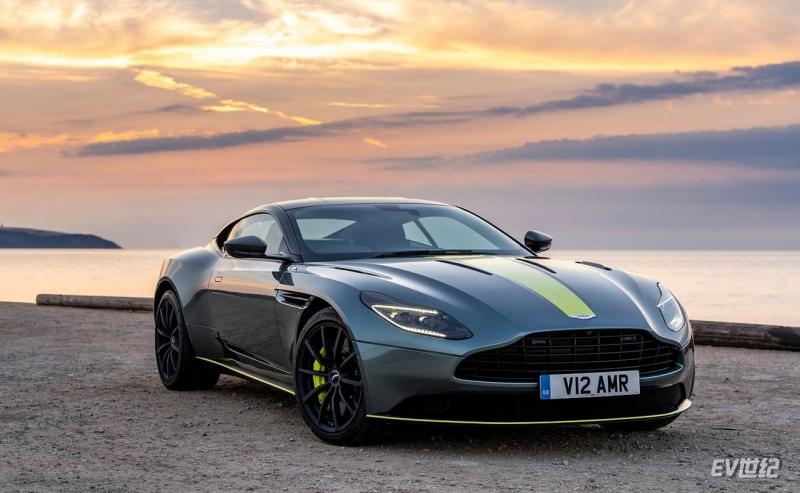 Aston_Martin-DB11_AMR-2019-1600-05.jpg