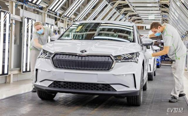 skoda-enyaq-iv.jpg