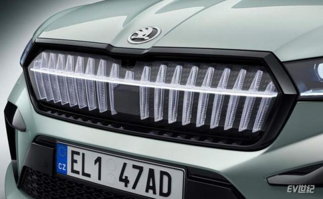 Skoda-Enyaq_iV-2021-800-3c.jpg