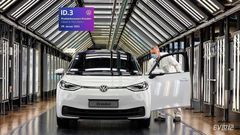 volkswagen-id.3-production-at-the-dresden-plant.jpg