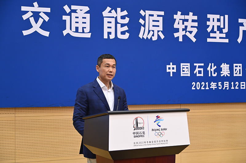 1-奥动新能源董事长蔡东青表示2025年将投建10000座换电站.jpeg