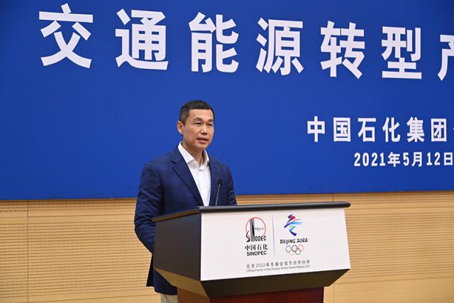 1-奥动新能源董事长蔡东青表示2025年将投建10000座换电站.jpeg